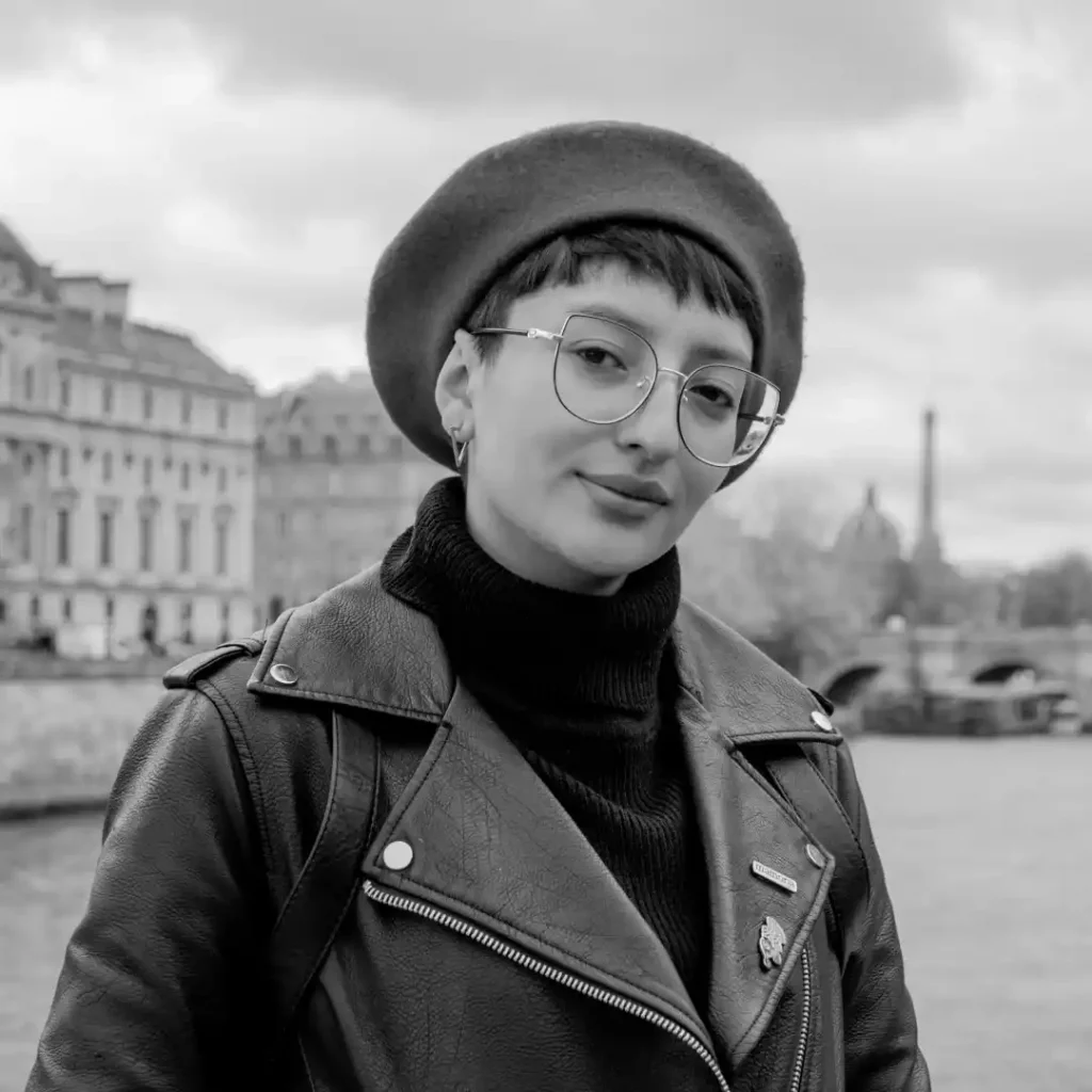 PORTRAIT_Angelica Restrepo_square_low